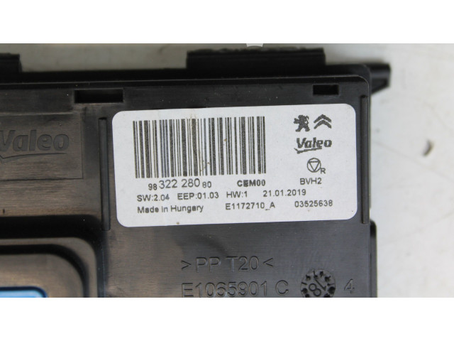 Блок управления климат-контролем 9832228080   Peugeot Partner