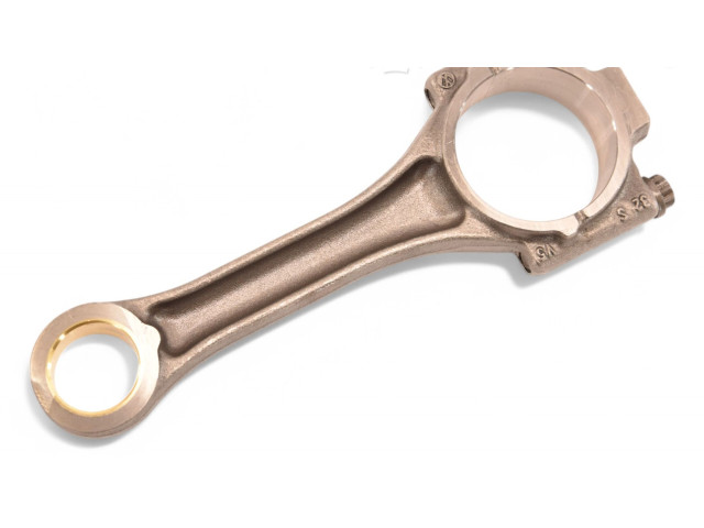 Шатун DDY DDYA DDYB 03L105401A    Skoda Karoq  