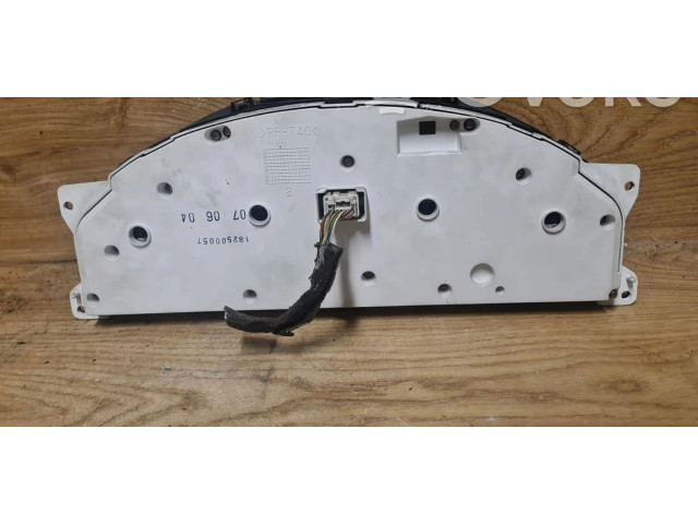 Přístrojová deska Volvo XC70 2005 30682277