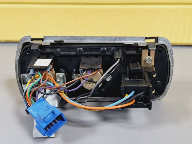 Блок управления климат-контролем 16154598 Chevrolet Tahoe