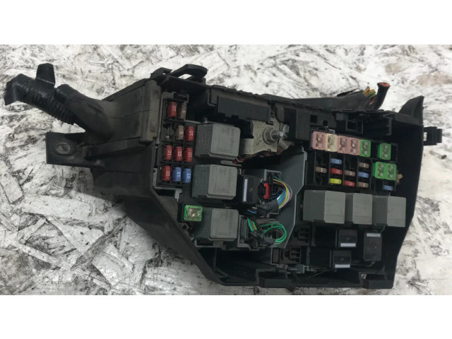 Блок предохранителей 669T14A076CA   Ford Galaxy    