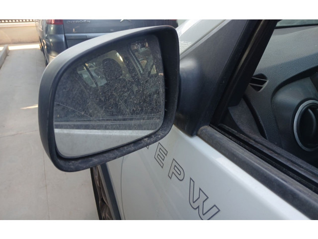 Зеркало электрическое Dacia Sandero 2008 - 2012 года