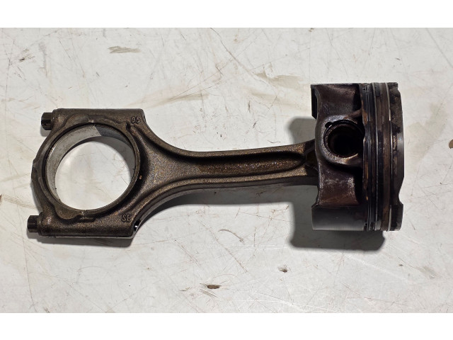  Поршень с шатуном  31401210  Volvo XC60  