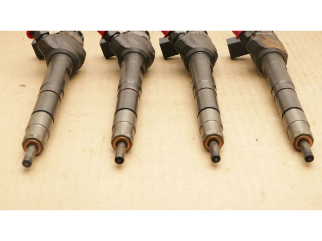 Комплект форсунок 0445110477, 04L13077G    Skoda Octavia Mk3 (5E)   