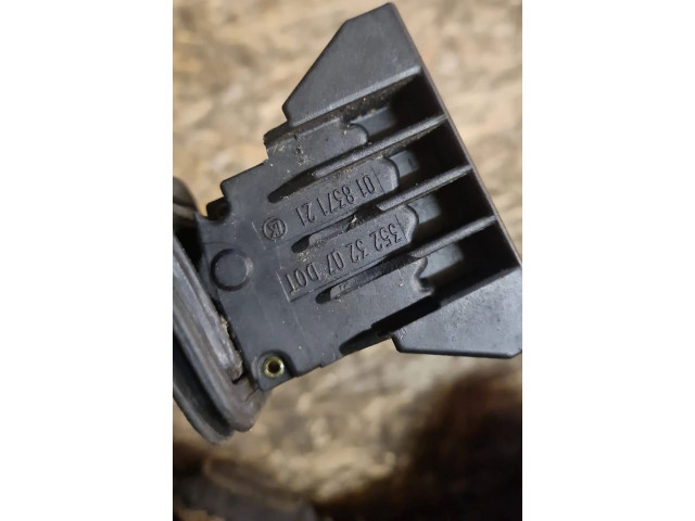 Ручка стеклоочистителей 3523207   Volvo 960