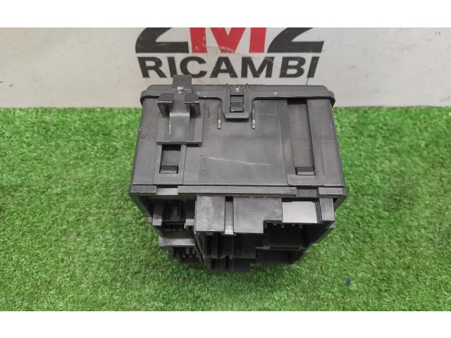 Блок предохранителей P68068355AB, 939B5000 Fiat Freemont