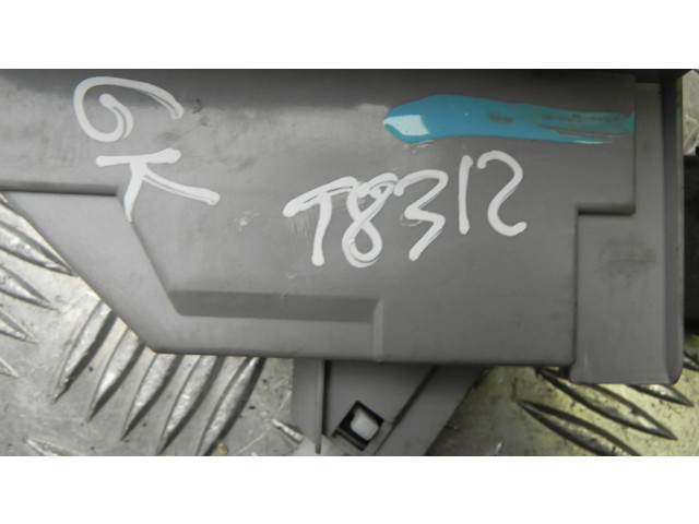 Замок багажника PSA828417, T8312    Citroen C3 2010-2016 года