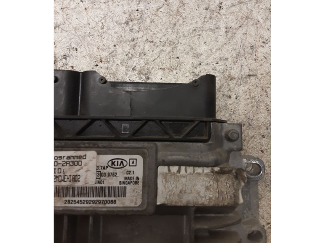 Блок управления впрыском 391302A300 KIA Venga