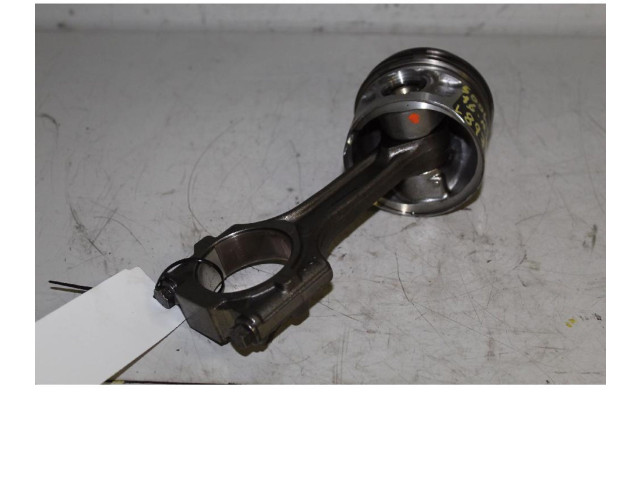  Поршень с шатуном 940C1000   Fiat 500L  