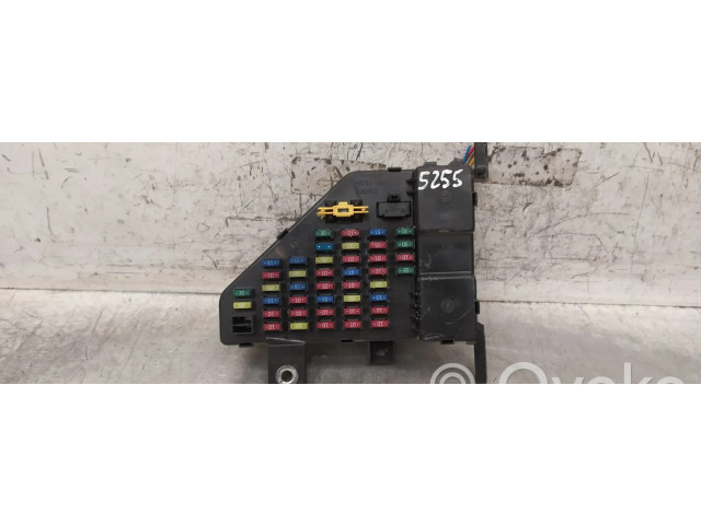 Pojistková skříňka 911102E001 Hyundai Tucson JM 2007