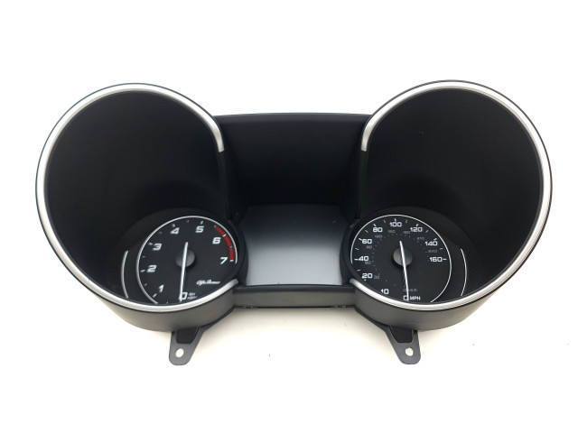 Přístrojová deska Alfa Romeo Giulia 2019 A3C0109430000