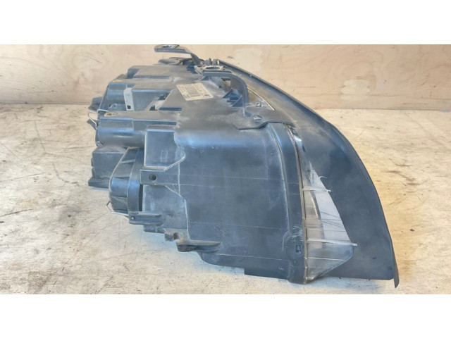 Передняя фара  