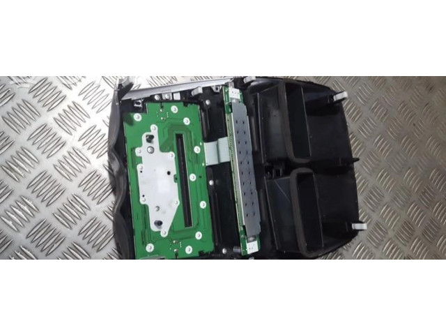 Дисплей    8002A920HA, VPCA0F-18C844-LA   Mitsubishi ASX