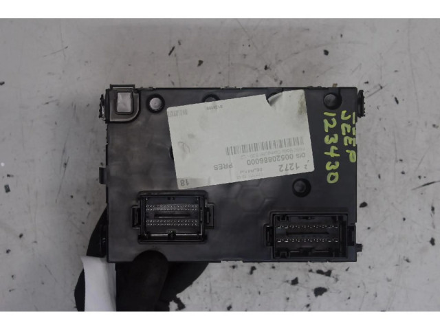 Блок предохранителей    Jeep Renegade    