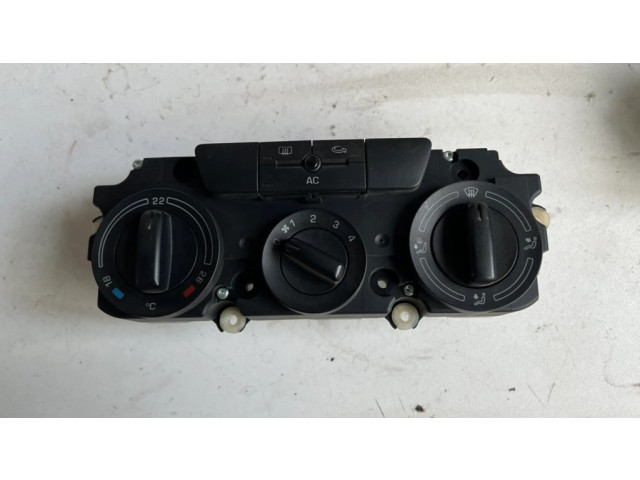 Блок управления климат-контролем 1Z0820047D, 1Z0820047K Skoda Octavia Mk2 (1Z)