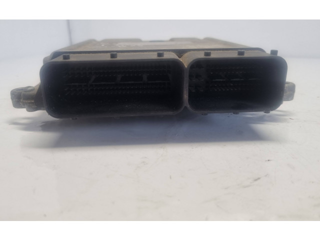 Блок управления двигателя 30729826A, 1039S10667   Volvo V70