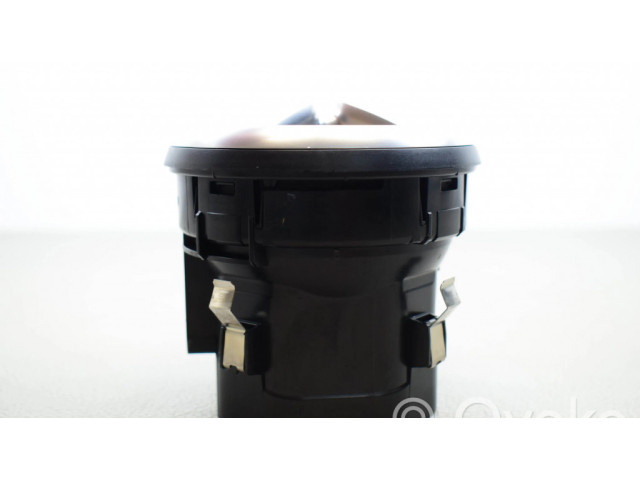 Воздушная решётка окна