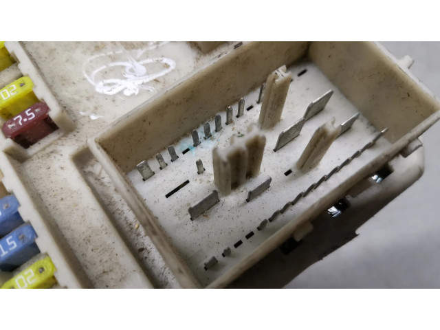 Блок предохранителей 4M5T14A073BH   Ford Focus    