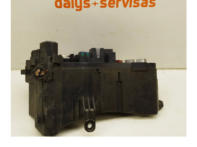 Блок предохранителей 82241SC020   Subaru Forester SH    