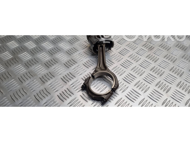  Поршень с шатуном    Audi A6 S6 C5 4B  