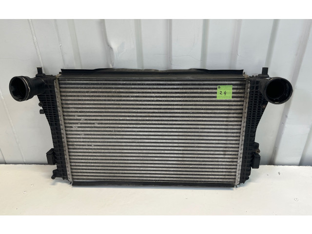 Интеркулер  N6897001, 1K0145803T   Volkswagen Touran I 