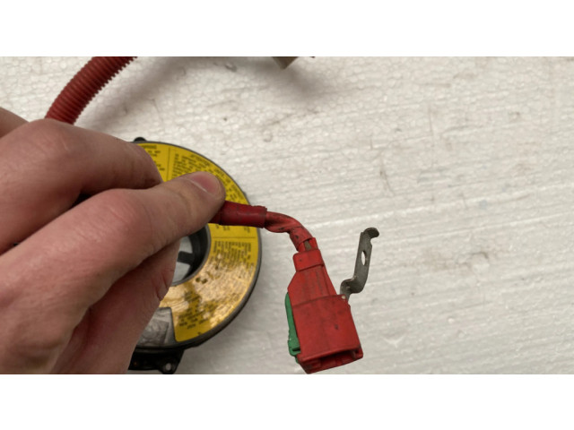 Подрулевой шлейф SRS MZ0F510071, MZ0F510077 Mitsubishi Space Wagon