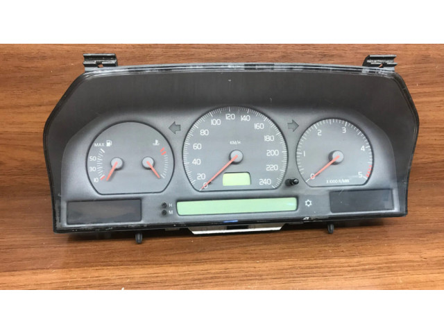 Přístrojová deska Volvo S70 V70 V70 XC 1997 9472523, 69294240T