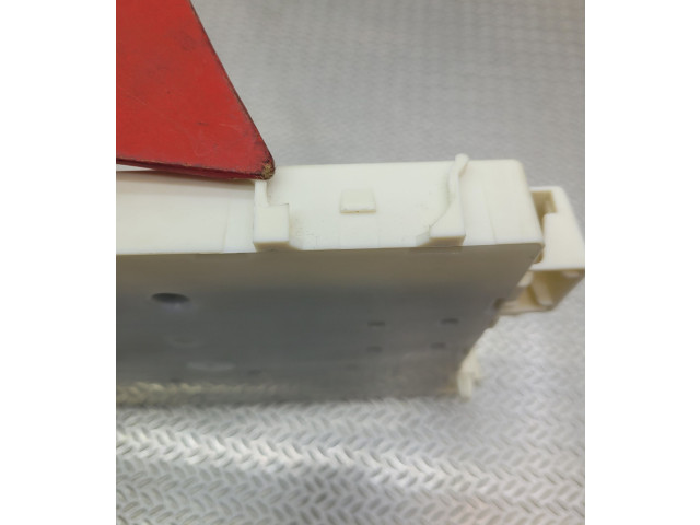 Блок управления 32268107 Volvo XC40