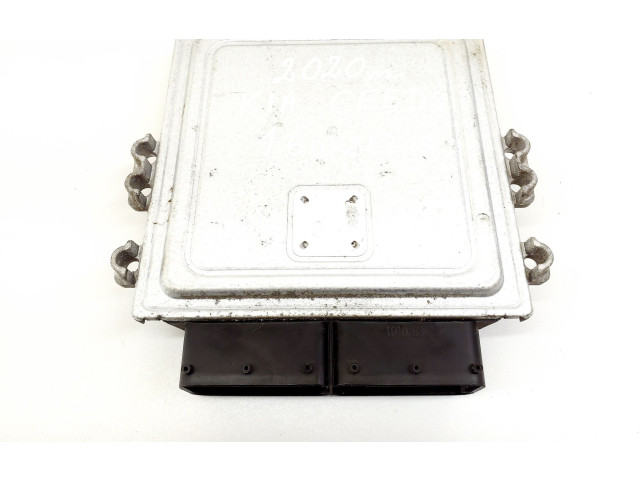 Блок управления двигателя 391002U205, 391982U201   KIA Ceed
