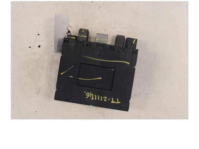 Блок предохранителей 8P0907279N   Audi TT TTS Mk2    