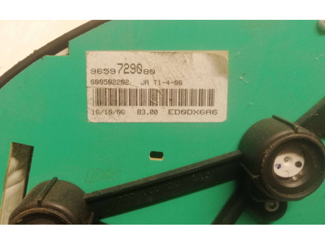 Přístrojová deska Peugeot 206 1999 9659729080