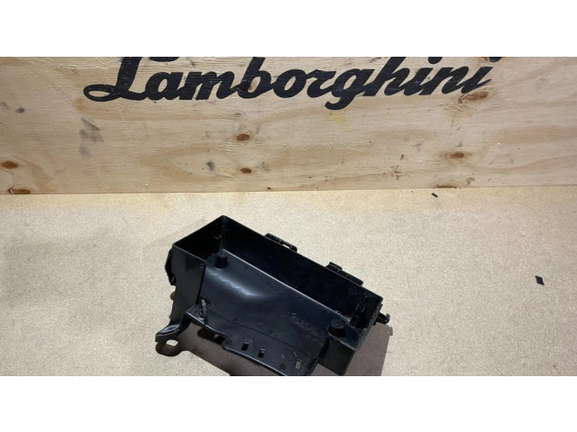 Другая деталь салона