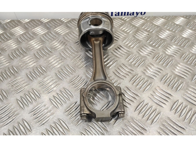 Píst 079215   Seat Altea    CAYC 