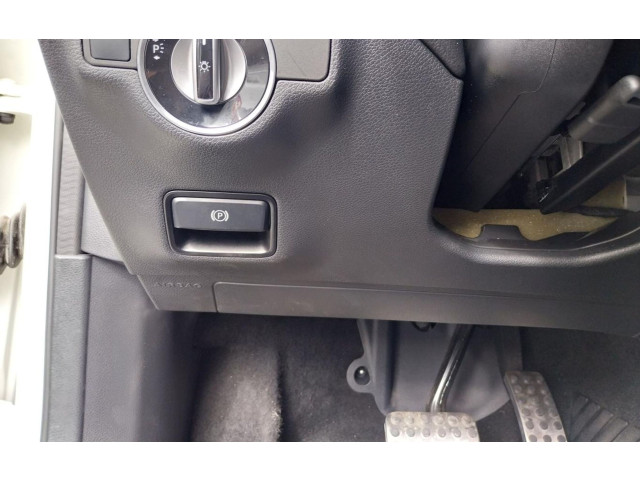 Pojistková skříňka Mercedes-Benz GLA W156 2016