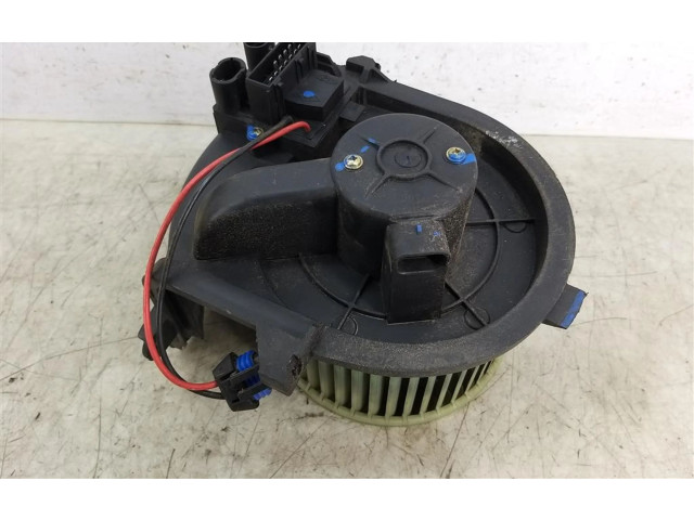 Вентилятор печки       Renault Clio V