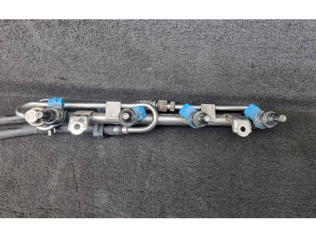 Топливная рампа 059133681B, 058133551F   Audi A6 S6 C5 4B  