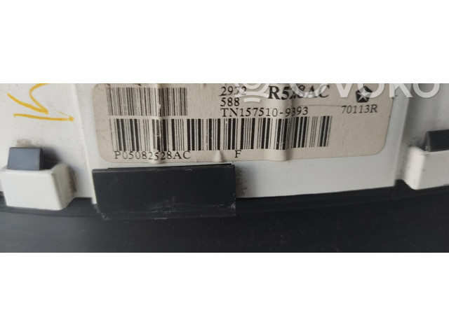 Přístrojová deska Chrysler Voyager 05082528