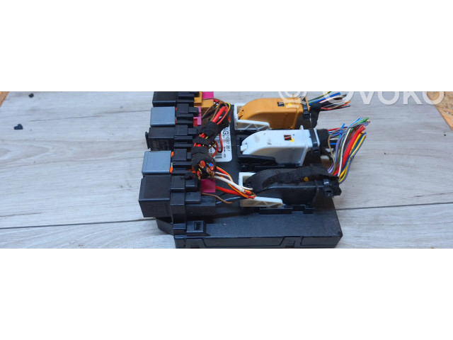 Блок комфорта 1K0937086F Skoda Octavia Mk2 (1Z)