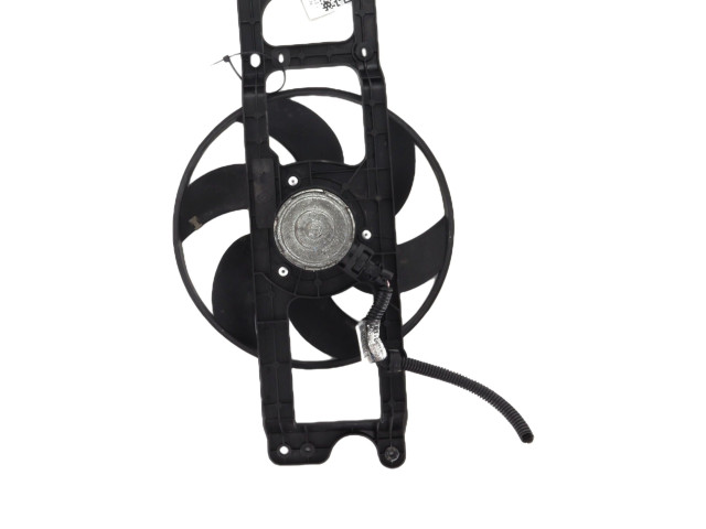 Электрический вентилятор радиаторов  6001550772   Dacia Logan I 