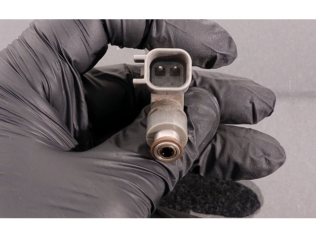 Форсунка YF1EA2C3340 Ford Taurus