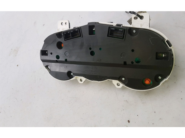 Панель приборов 940041P490 KIA Venga