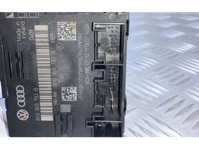 Блок управления дверью 8X0959793B Audi A1