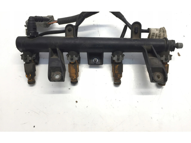 Топливная рампа 9655833580   Citroen C3  