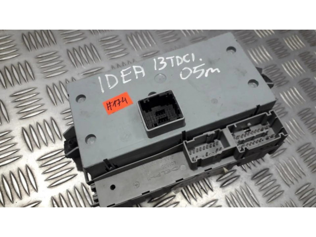 Блок предохранителей 501200850010 Fiat Idea