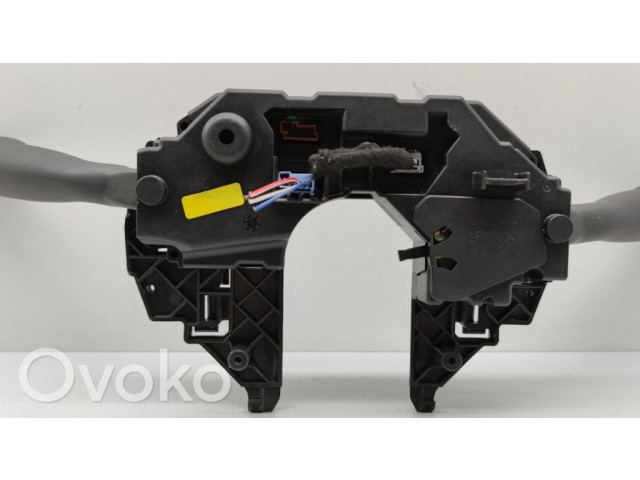 Ручка поворотов/ фонарей