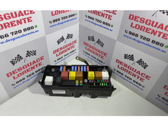 Блок предохранителей 13240243 Jaguar XJ X350