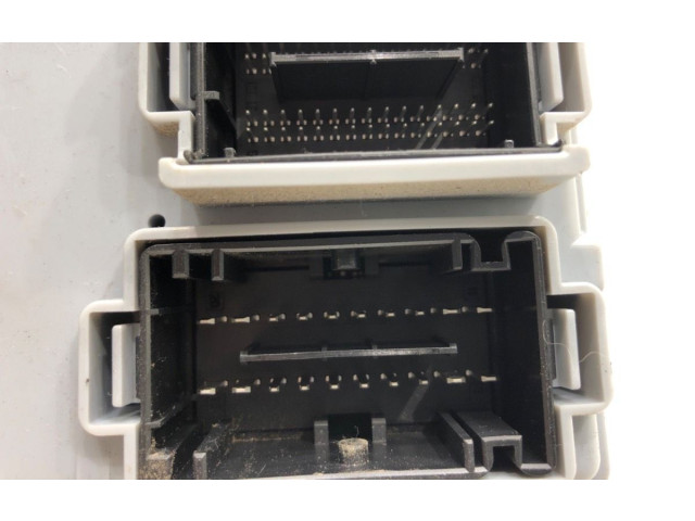 Pojistková skříňka 00521231220 Fiat Fiorino 2009