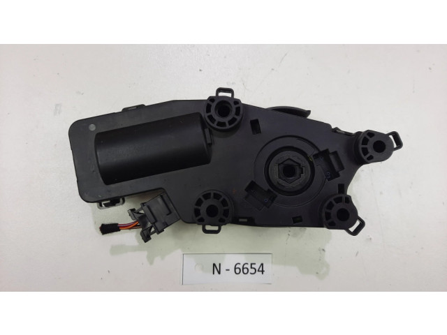 Замок задней крышки