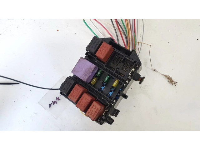   Pojistková skříňka 8200003634   Renault Vel Satis 2003