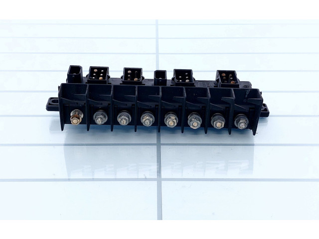 Pojistková skříňka 4A0941822, 4A0941822 Audi A6 S6 C4 4A 1997